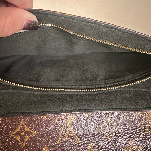 Authentic Louis Vuitton Saint Placide Monogram Crossbody